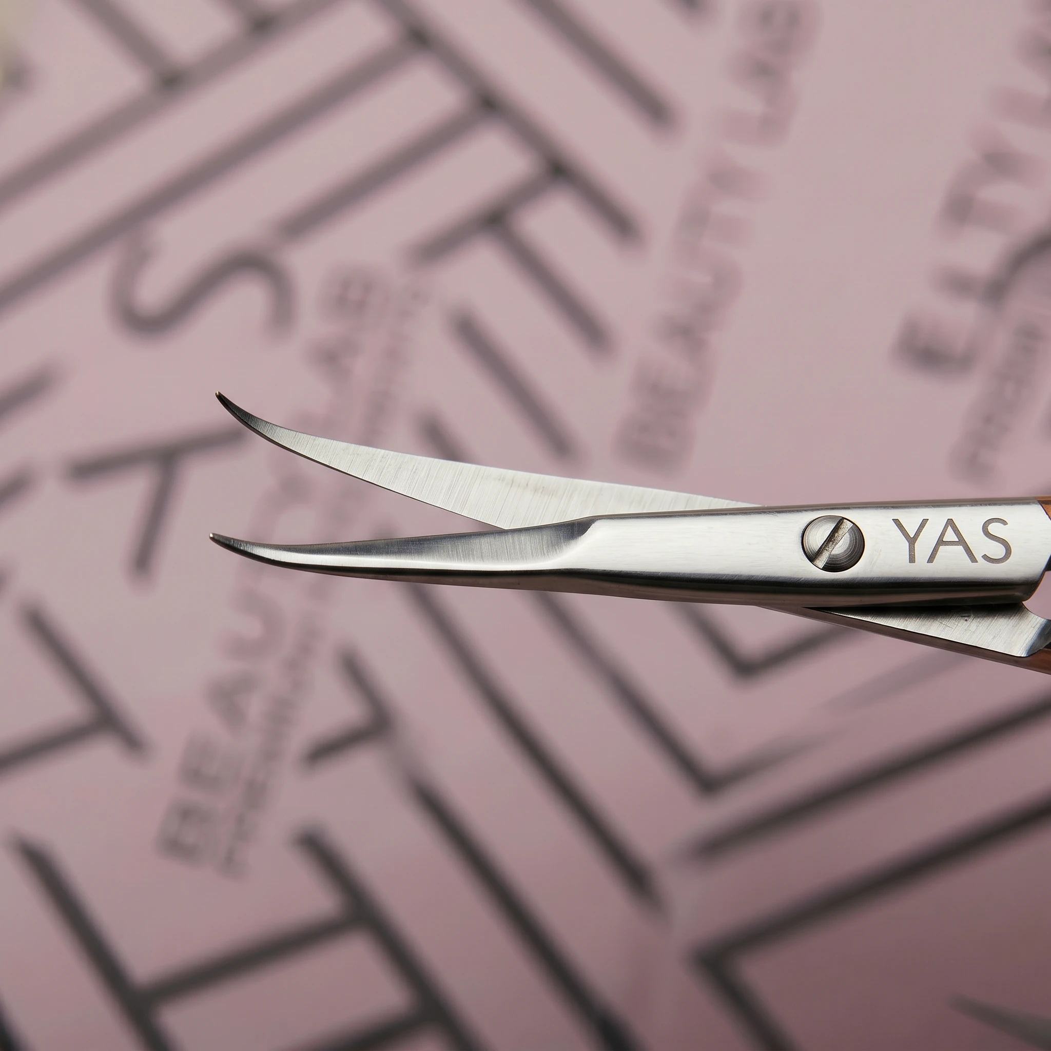 SUPREME CURVED SCISSOR - Image 2